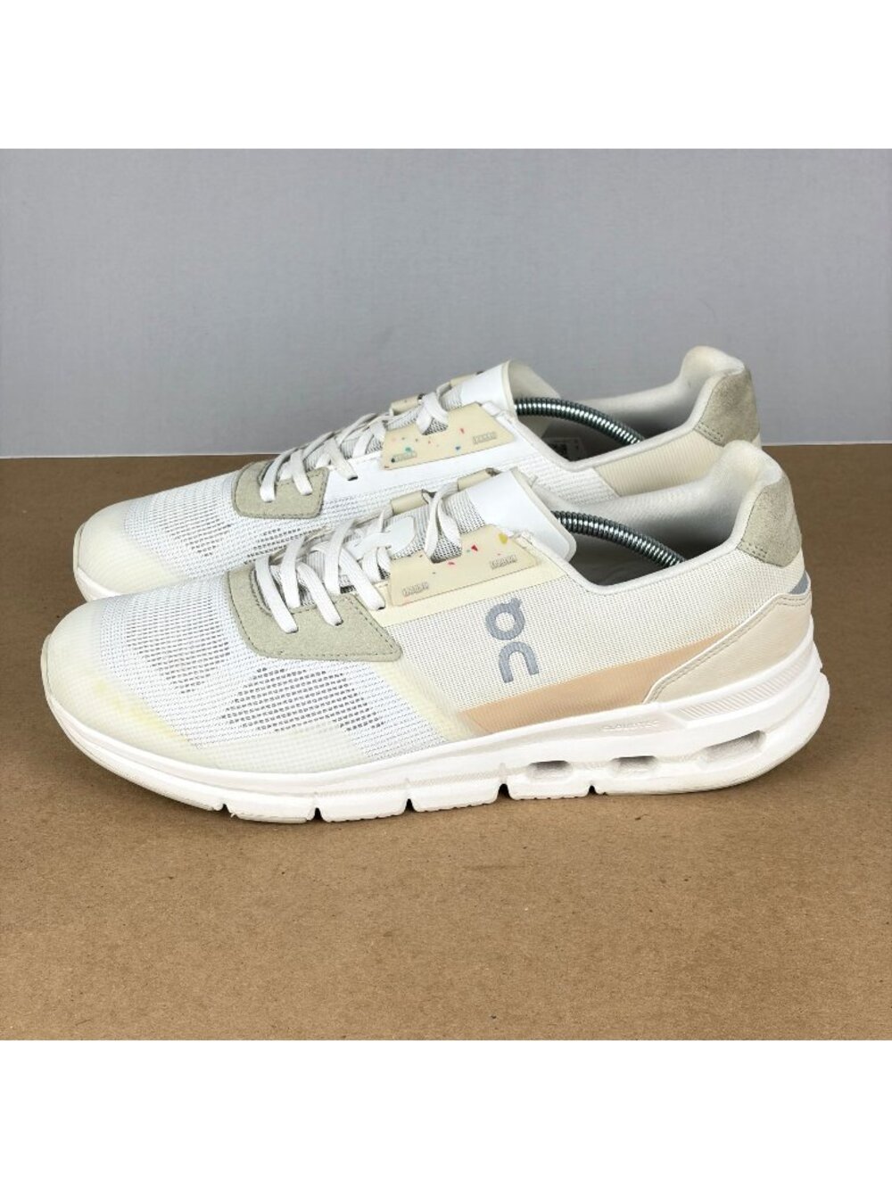 On Cloudrift Athetic Running Shoes Womens 11 Undyed White Sand Breathable